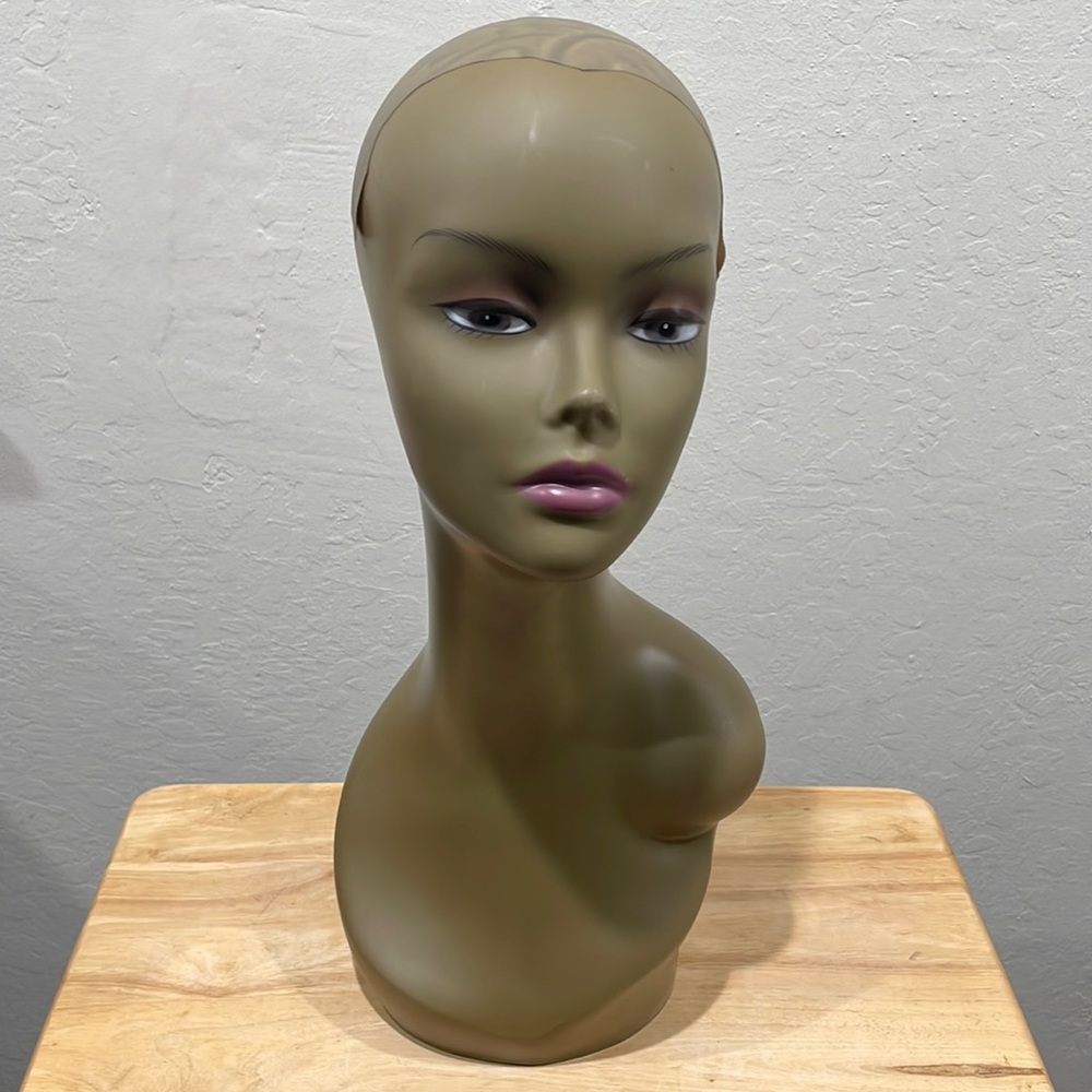 [34] Mannequin Head Plastic Display for Wigs Hats Sunglasses Jewelry
